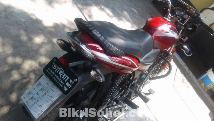 Discovery Bajaj 125 CC Drum